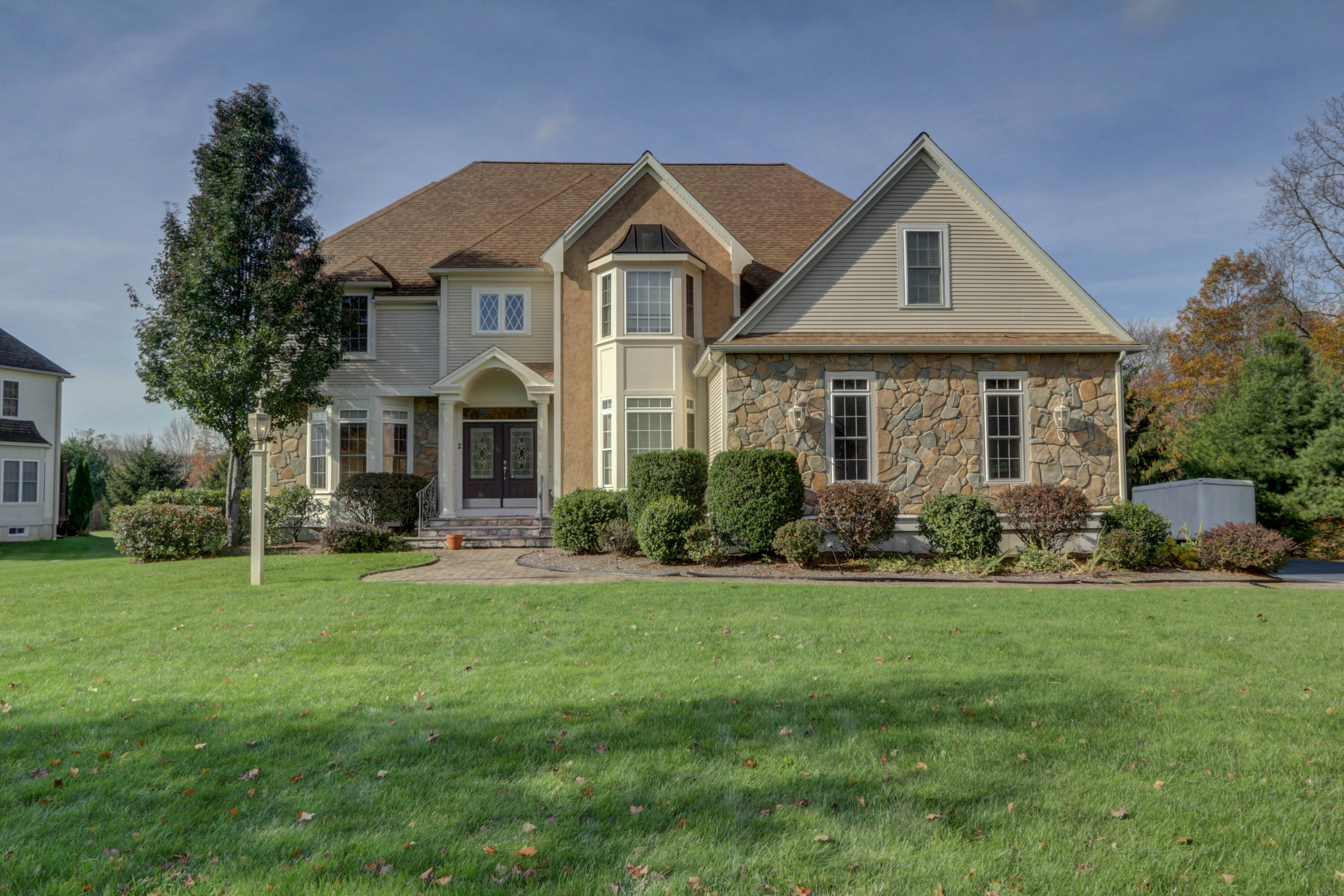 2 IARUSSI WAY, MEDWAY, MA 02053, Presented by Carl, Adam, Ellie